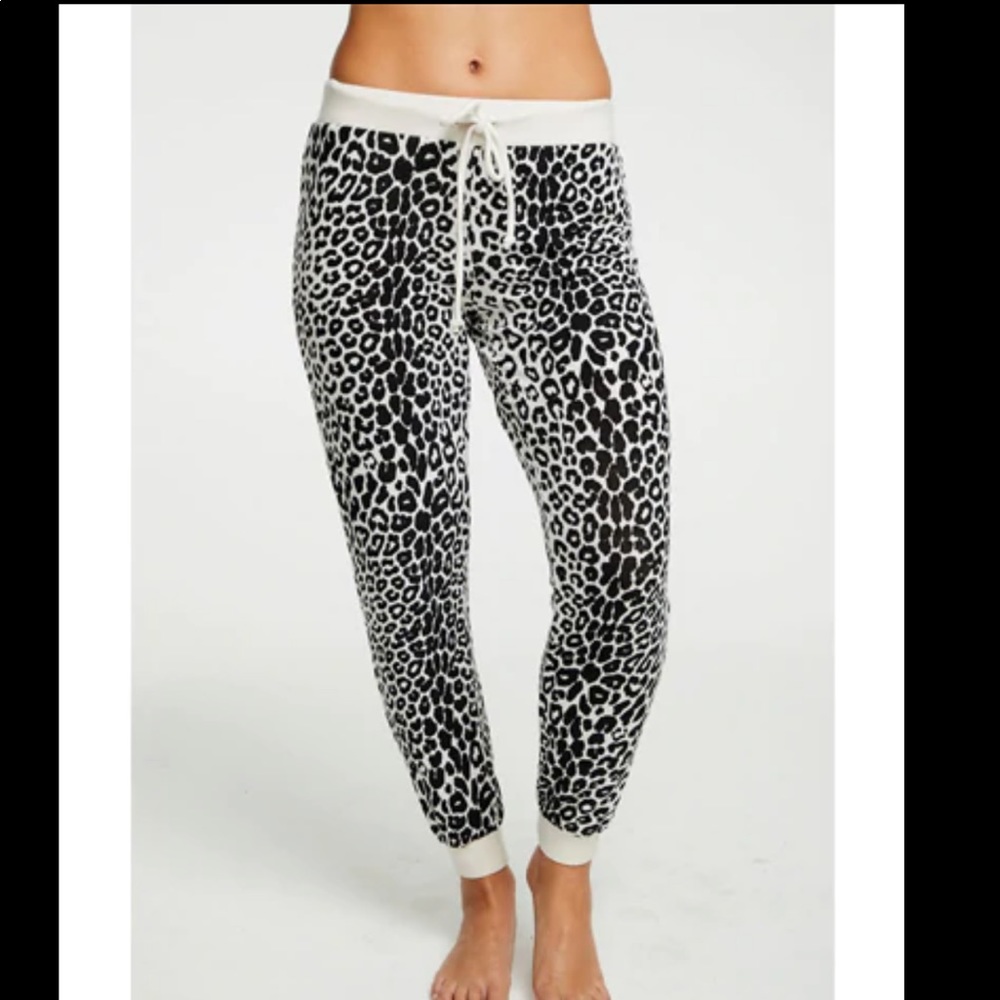 NWT Chaser animal print Joggers